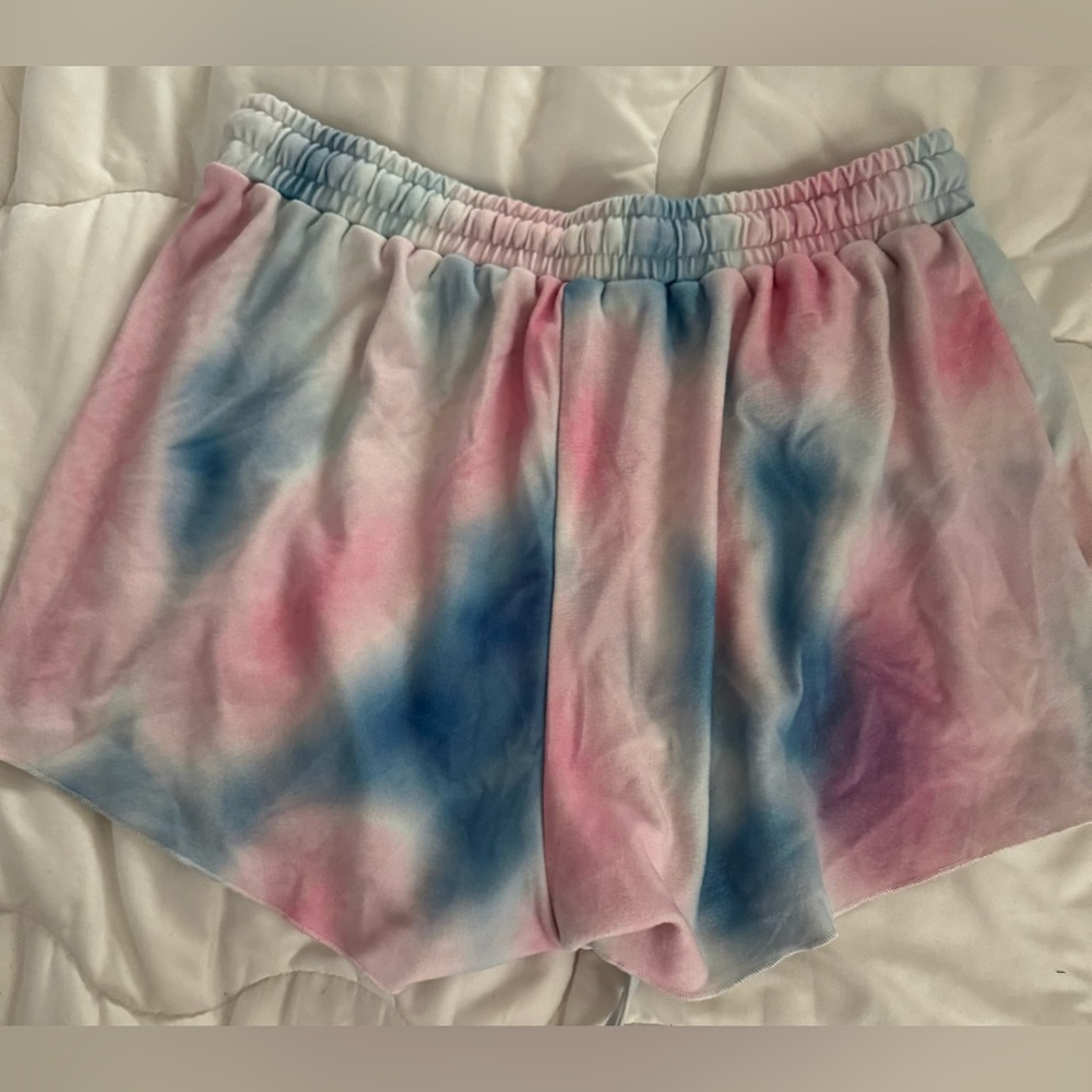 Colorful shorts - Picture 2 of 3